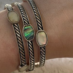 Set of 3 mother of pearl silver tone stretch bracelets
